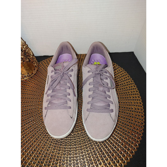 PUMA Classic Suede Sneakers Size 7.5 - Picture 2 of 5